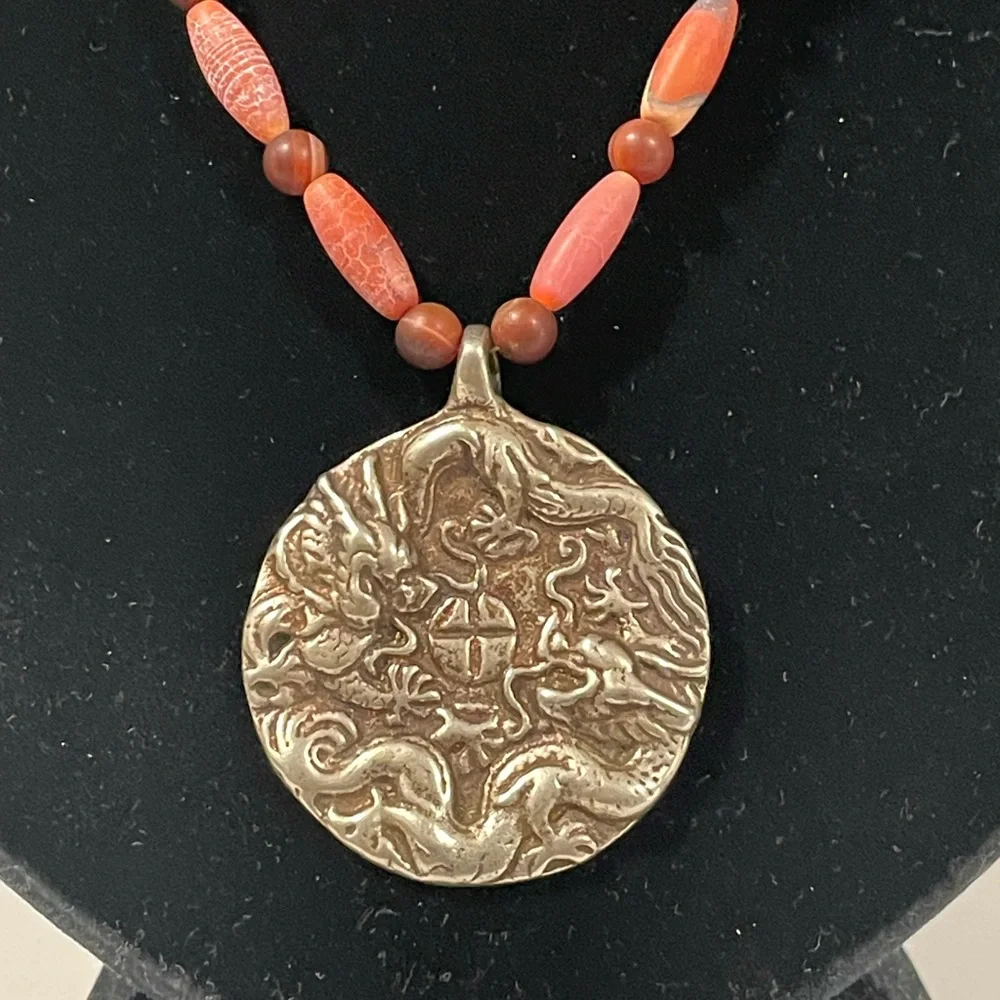 Tibetan Agate and Double Dragon Necklace-NWOT - Picture 2 of 10